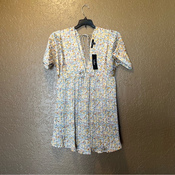 NWT Lulus Satin Express Yourself White Yellow Blue Floral Print Babydoll Dress - Picture 4 of 10